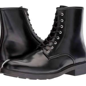 New- Absolutely Stunning - Calvin Klein Keigan dress zip boots. Size 7.5.
